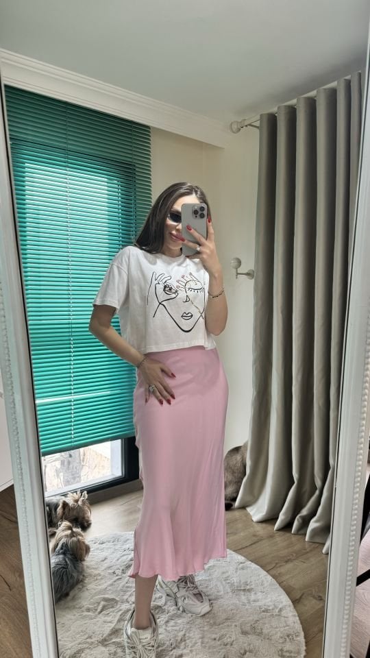Pembe saten etek