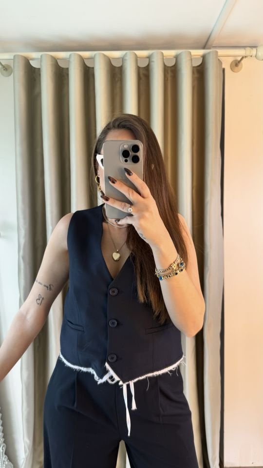 Lacivert yelek
