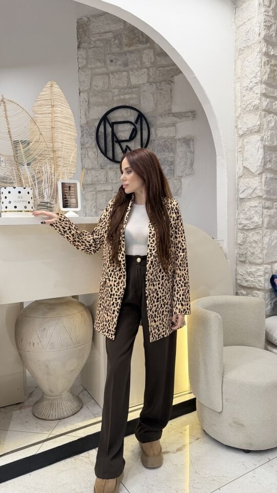 Leoparlı blazer ceket